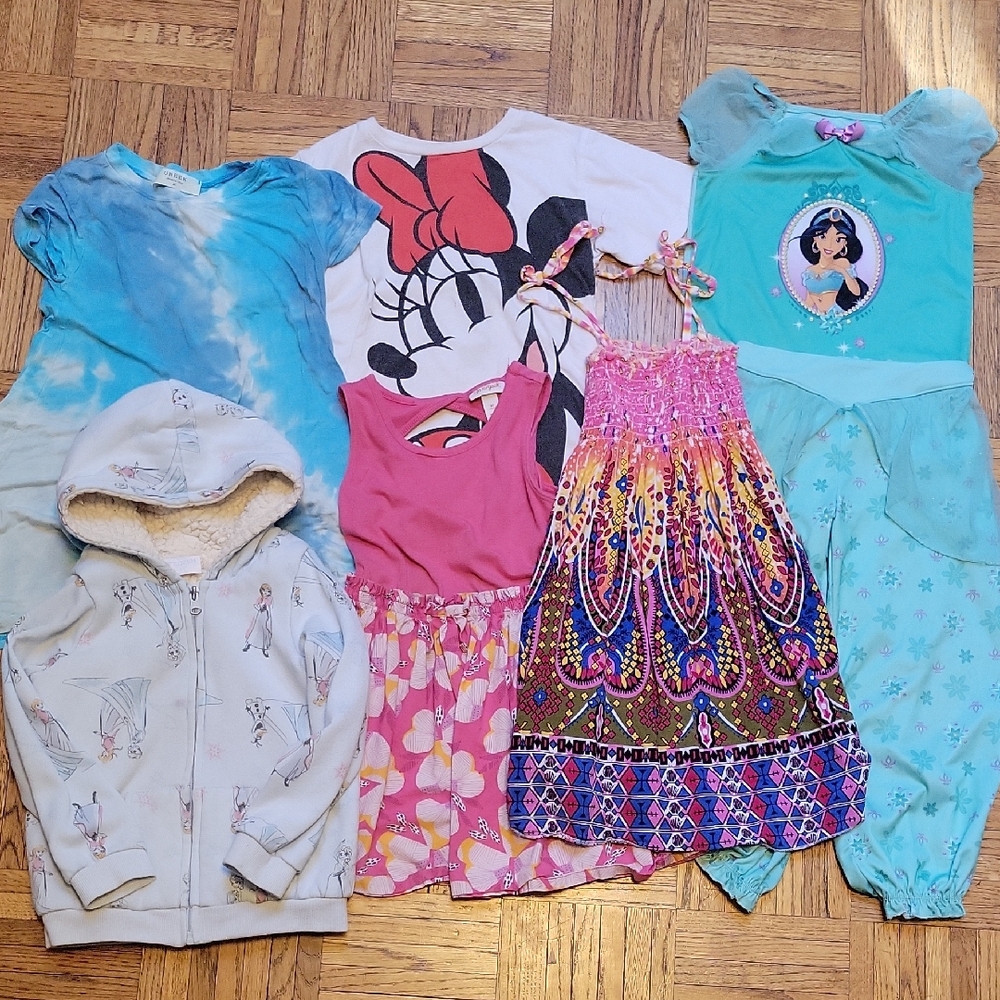 Girls XS Size 4-5 Clothing Set